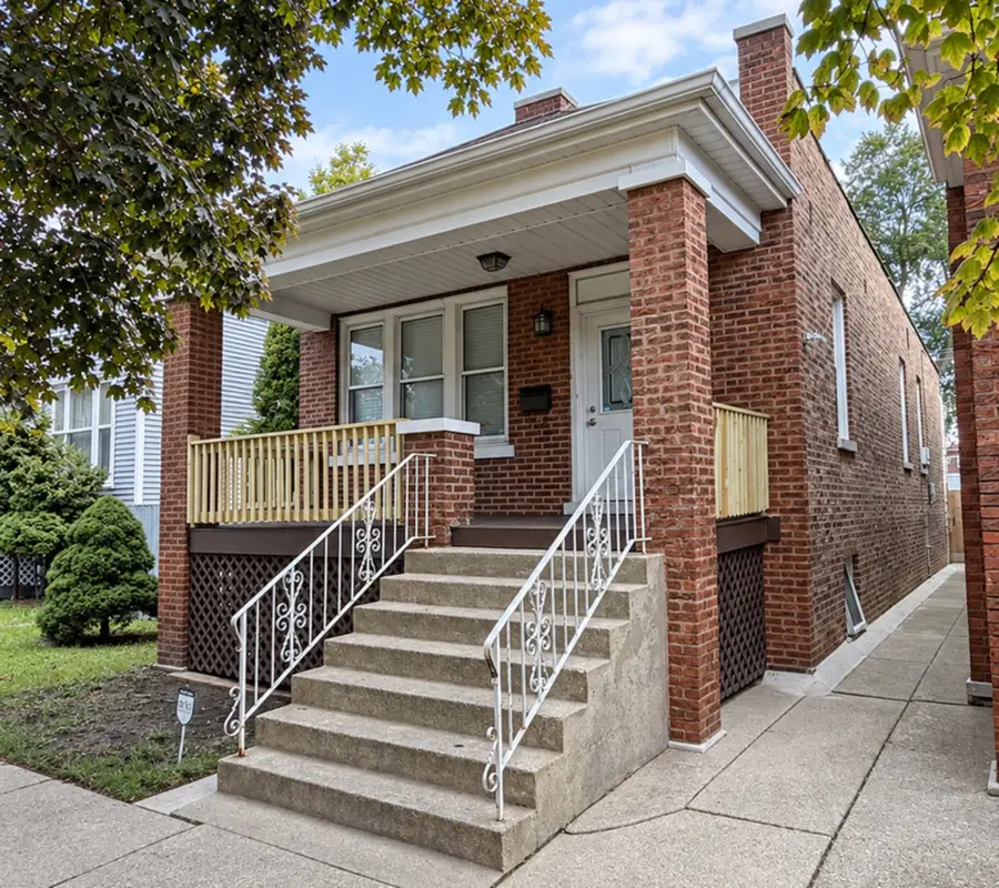 1317 S 57th Avenue, Cicero, IL 60804 - #3