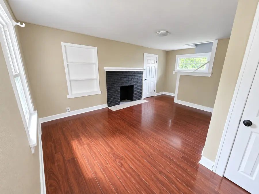 1322 Garrison Avenue, Rockford, IL 61103 - #2