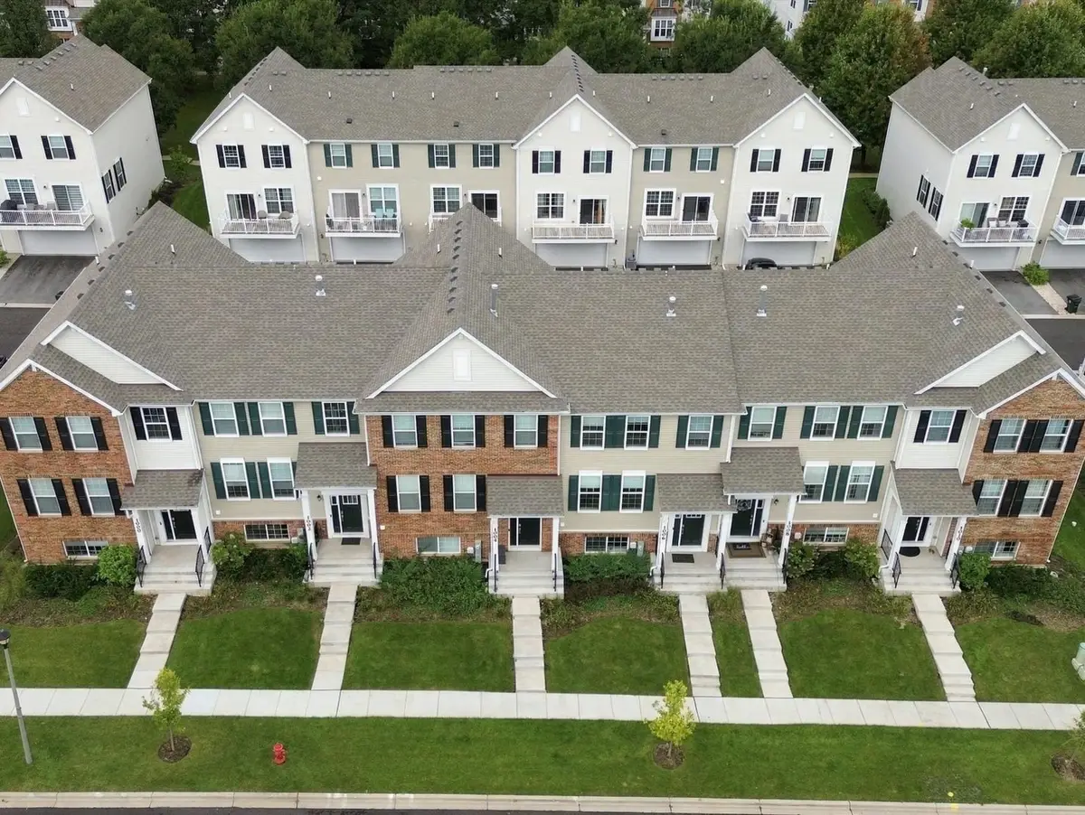 1006 Neubauer Circle, Lindenhurst, IL 60046 - #1