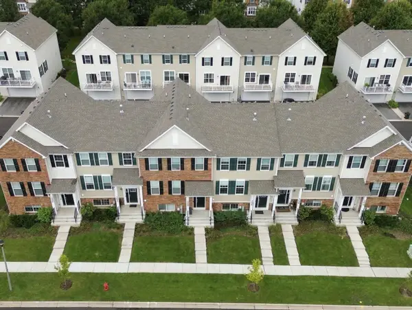 1006 Neubauer Circle, Lindenhurst, IL 60046