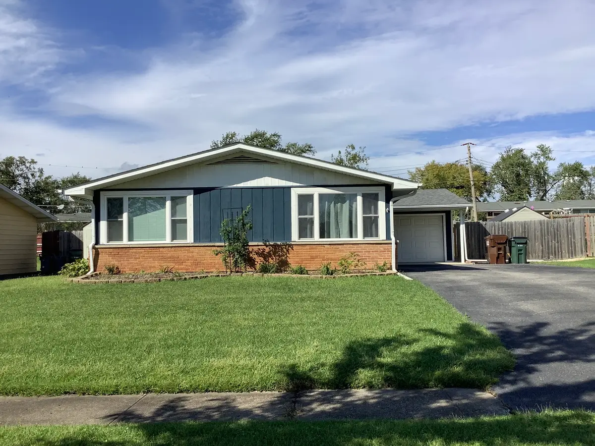 9430 Elm Avenue, Mokena, IL 60448 - #1