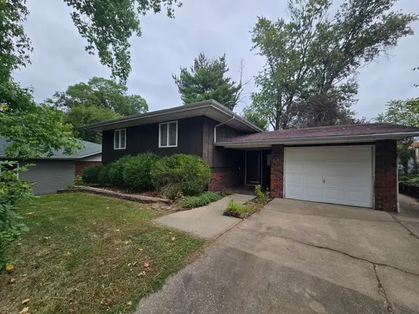 10 Westwood Drive, Mt Vernon, IL 62864