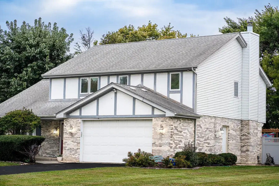 10300 S 75th Avenue, Palos Hills, IL 60465 - #3