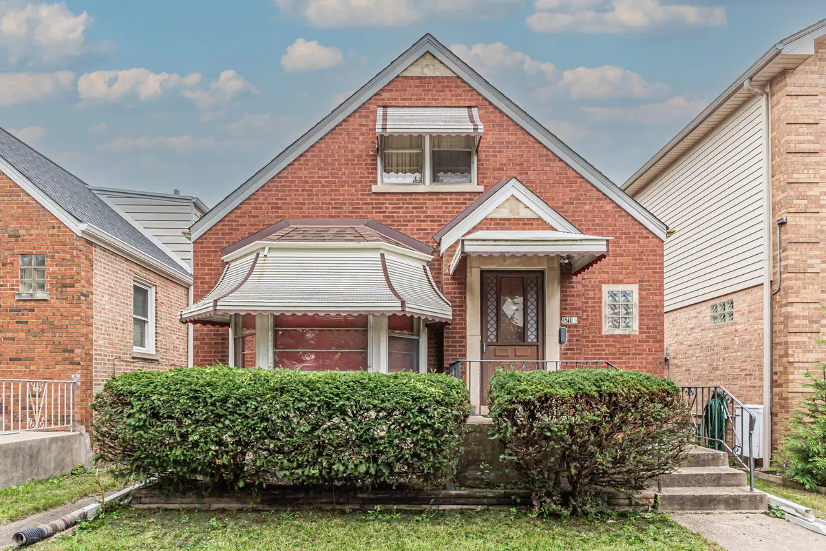 5219 N Marmora Avenue, Chicago, IL 60630 - #1