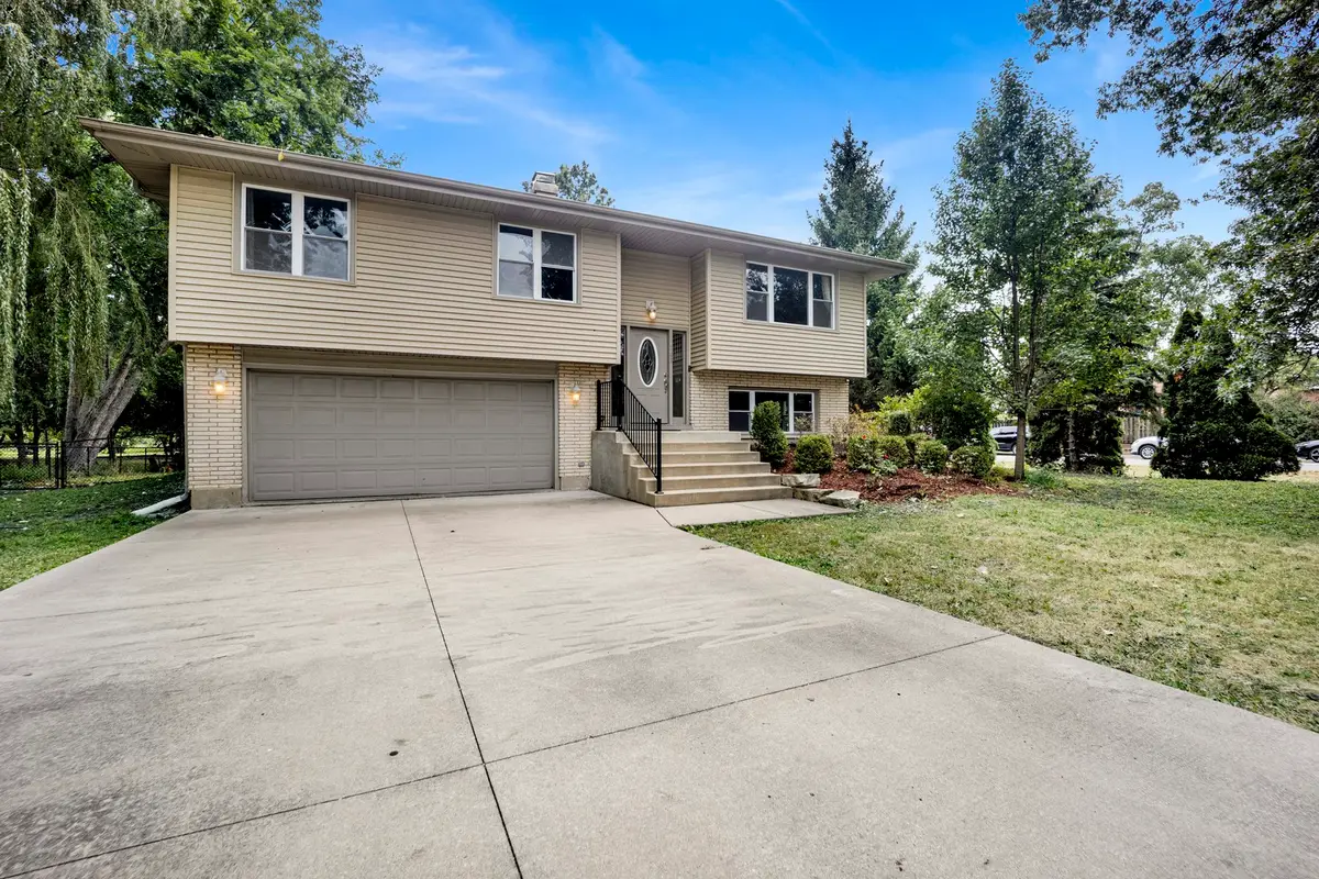 1S705 Eisenhower Road, Oakbrook Terrace, IL 60181 - #1