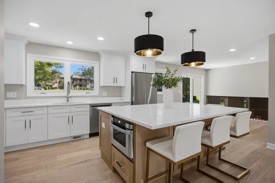 8009 Winter Circle, Downers Grove, IL 60516 - #3