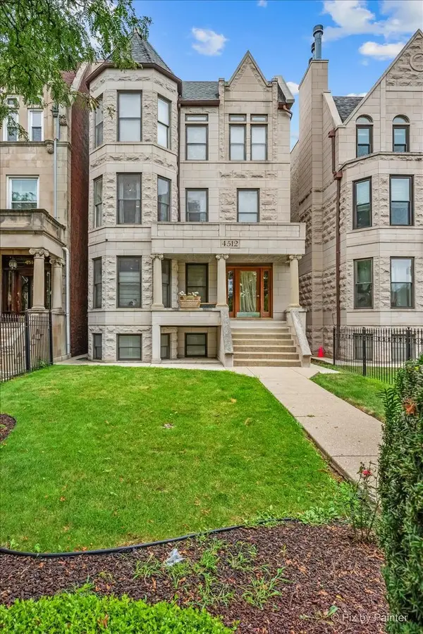 4512 S Greenwood Avenue #3, Chicago, IL 60653