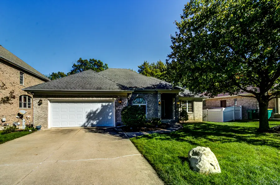 913 East Street, Lemont, IL 60439 - #2