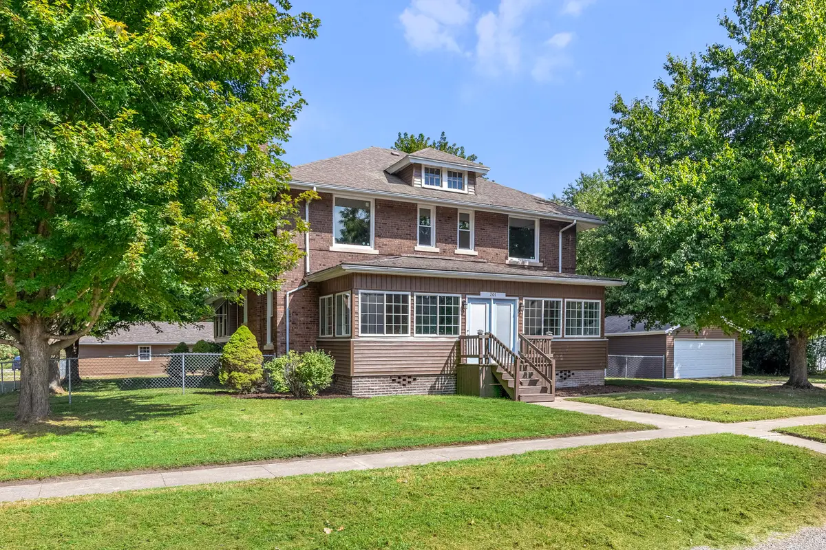 201 E North Street, Ridge Farm, IL 61870 - #1