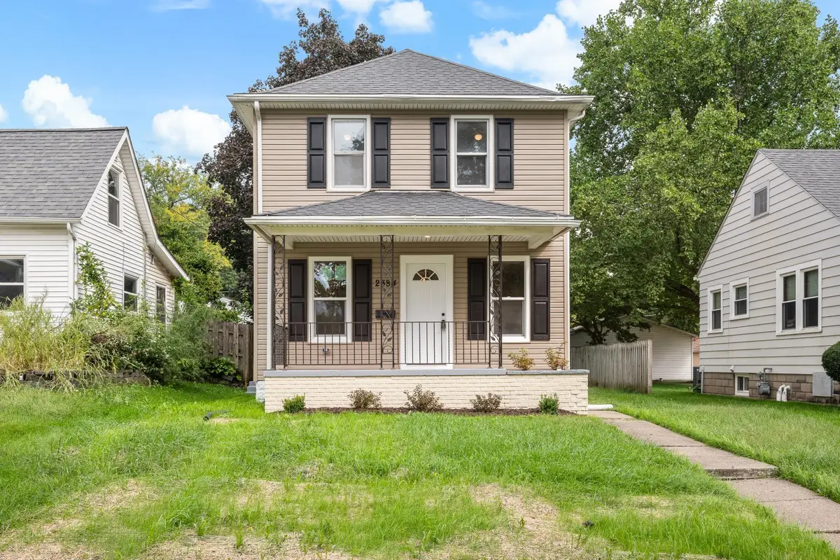 2384 28th Street, Moline, IL 61265 - #1