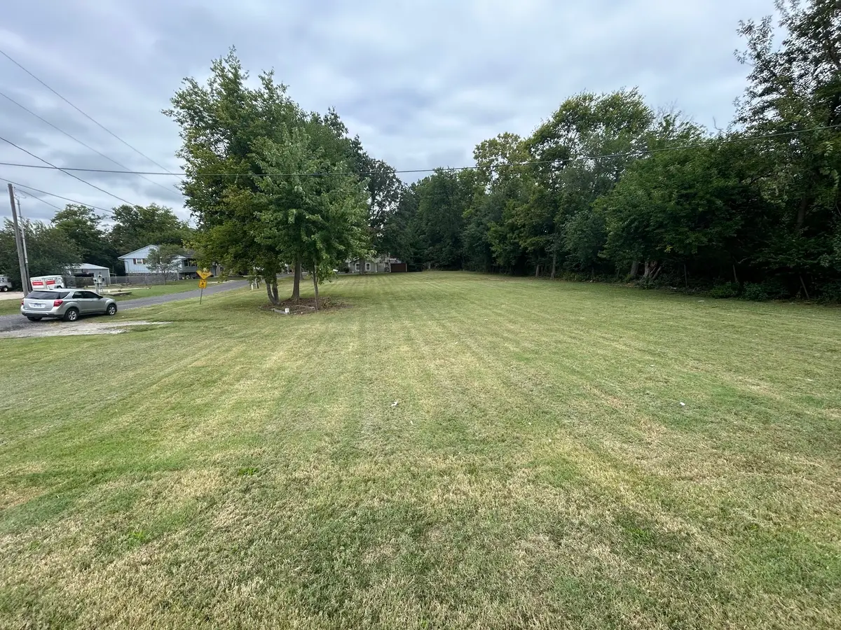 11 Parkview Drive, Centralia, IL 62801 - #1