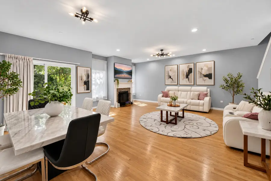 547 Bobby Ann Court, Roselle, IL 60172 - #2