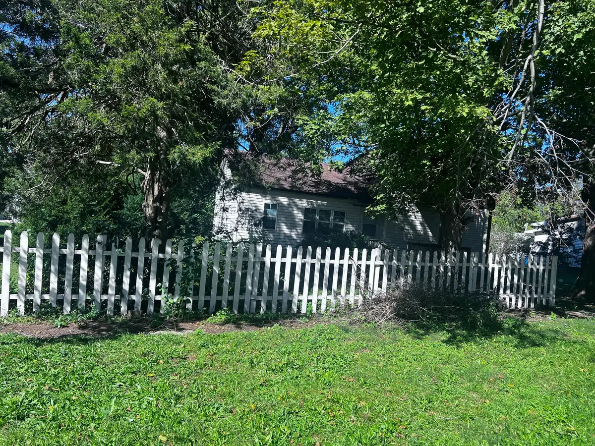 208 S Elm Street, Loda, IL 60948 - #1