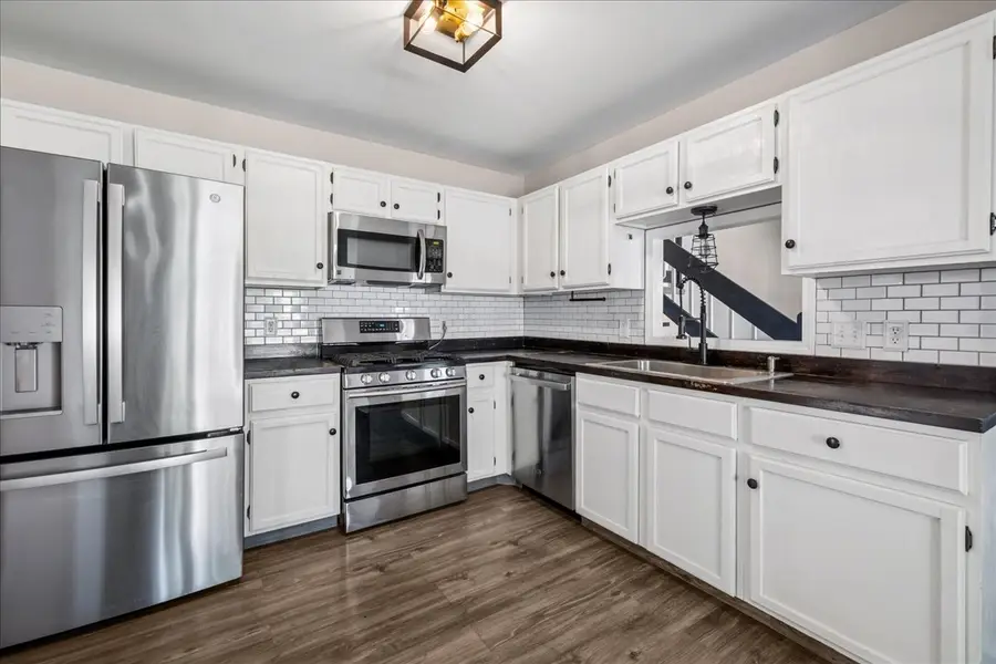 304 S Cross Trail, McHenry, IL 60050 - #2