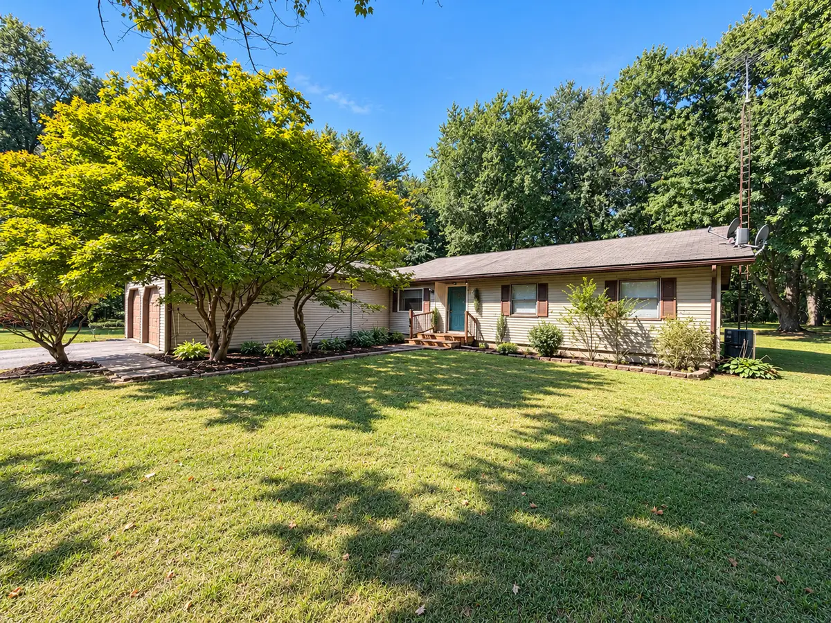 5347 Kell Road, Kell, IL 62853 - #1