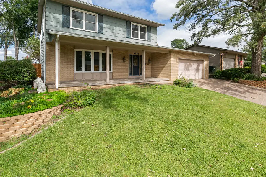 4520 Canterbury Lane, Davenport, IA 52806 - #3