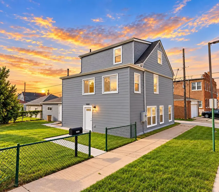 7600 W 61st Street, Summit, IL 60501 - #2