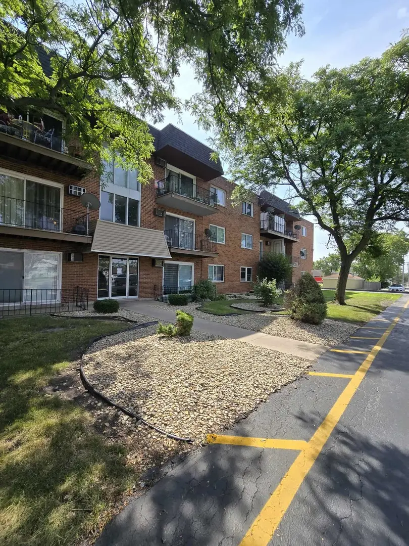 11245 S Harlem Avenue #B1, Worth, IL 60482 - #1