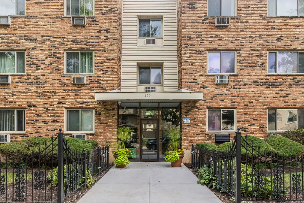420 S Home Avenue #109N, Oak Park, IL 60302 - #1