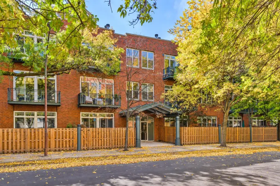 2333 W St. Paul Avenue #200, Chicago, IL 60647 - #2