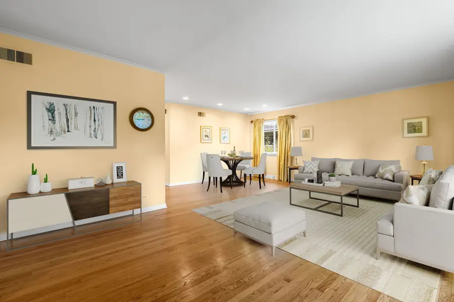 88 Pine Avenue #2B, Riverside, IL 60546 - #2