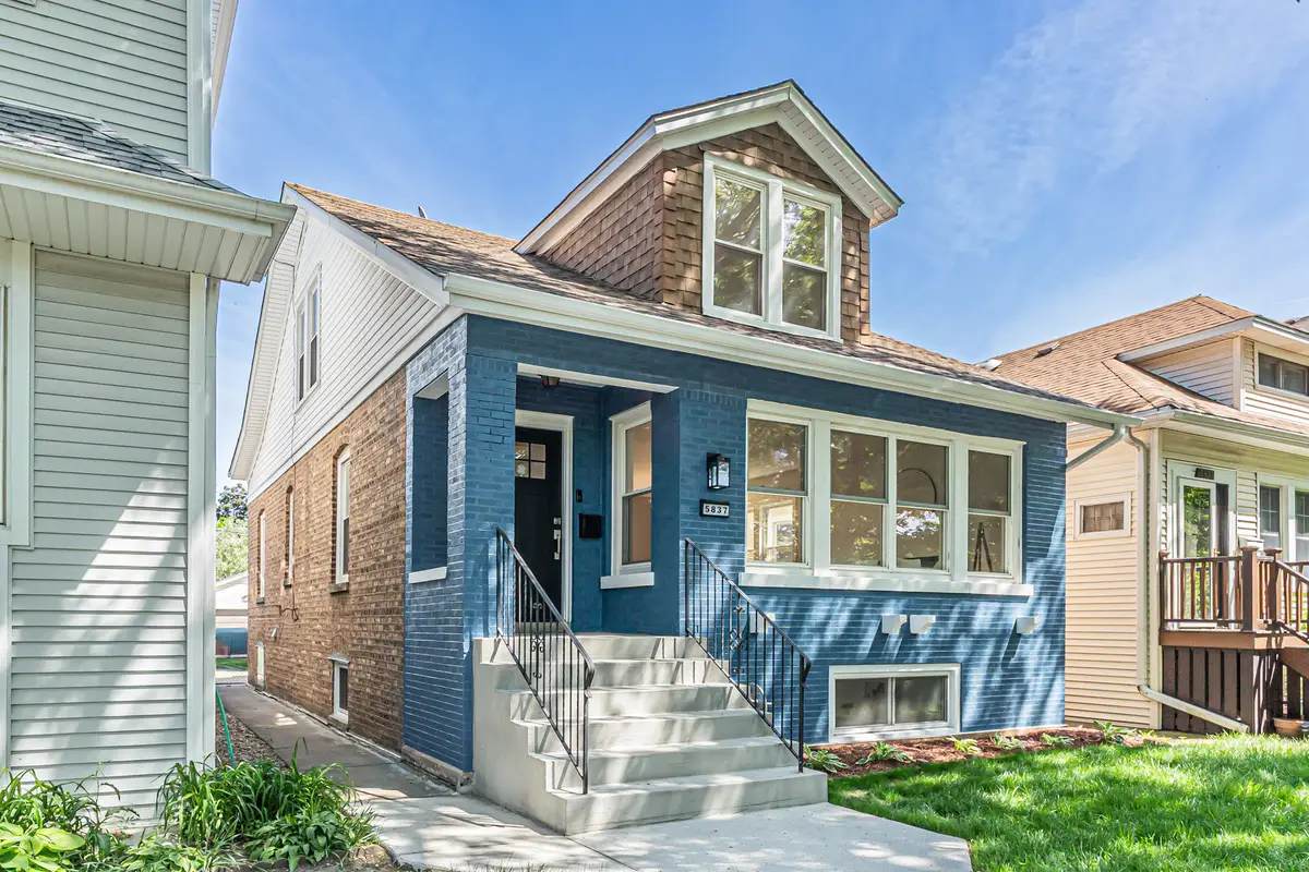 5837 N Marmora Avenue, Chicago, IL 60646 - #1