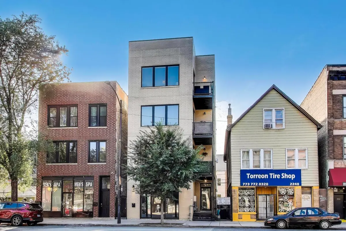 2246 N Western Avenue #4, Chicago, IL 60647 - #1