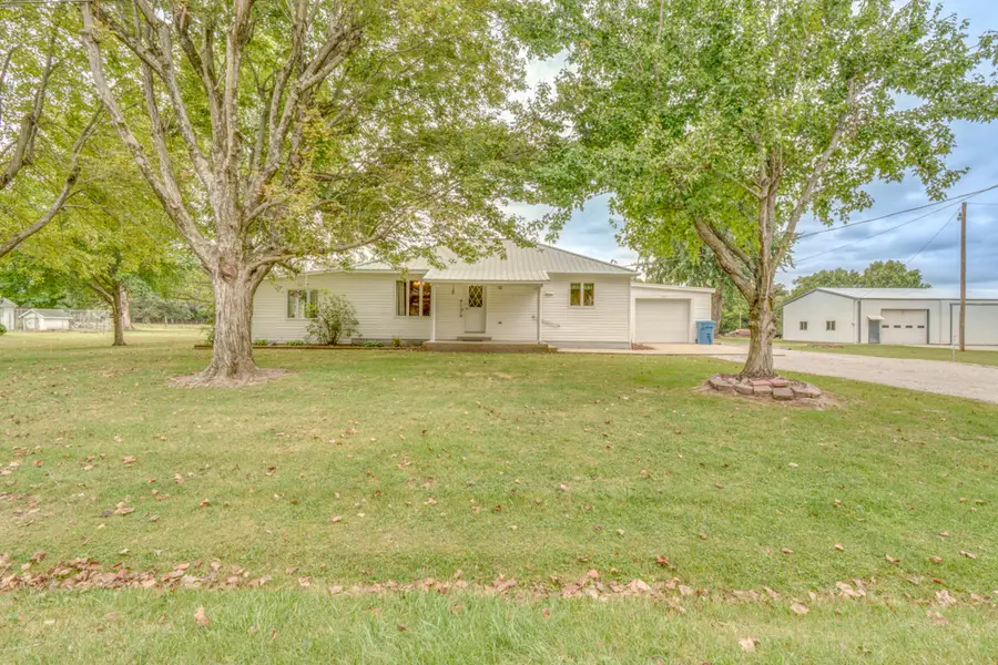 300 S Jefferson Street, Kell, IL 62853 - #2