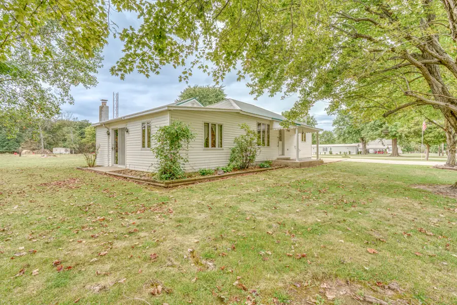 300 S Jefferson Street, Kell, IL 62853 - #3