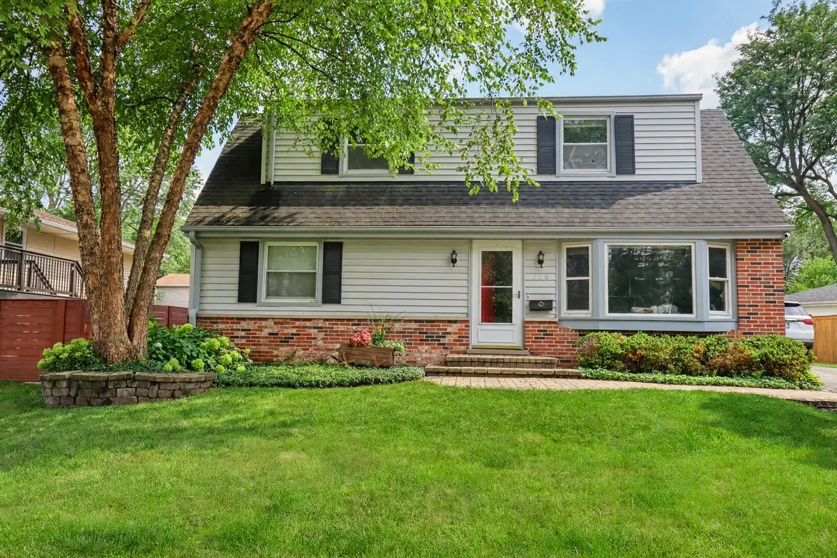 348 Cherrywood Road, Buffalo Grove, IL 60089 - #1