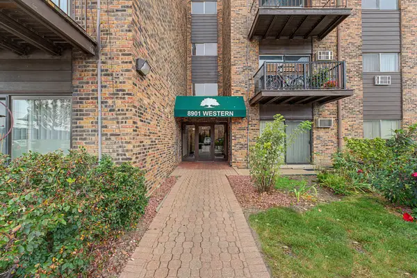 8901 N Western Avenue #A104, Des Plaines, IL 60016