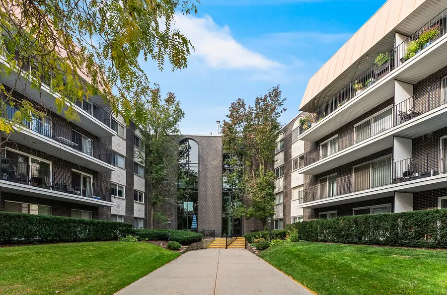 9529 Bronx Avenue #116, Skokie, IL 60077 - #3