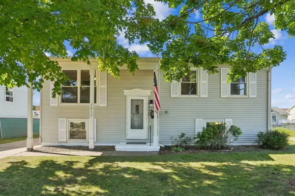 1517 4th Avenue, Camanche, IA 52730