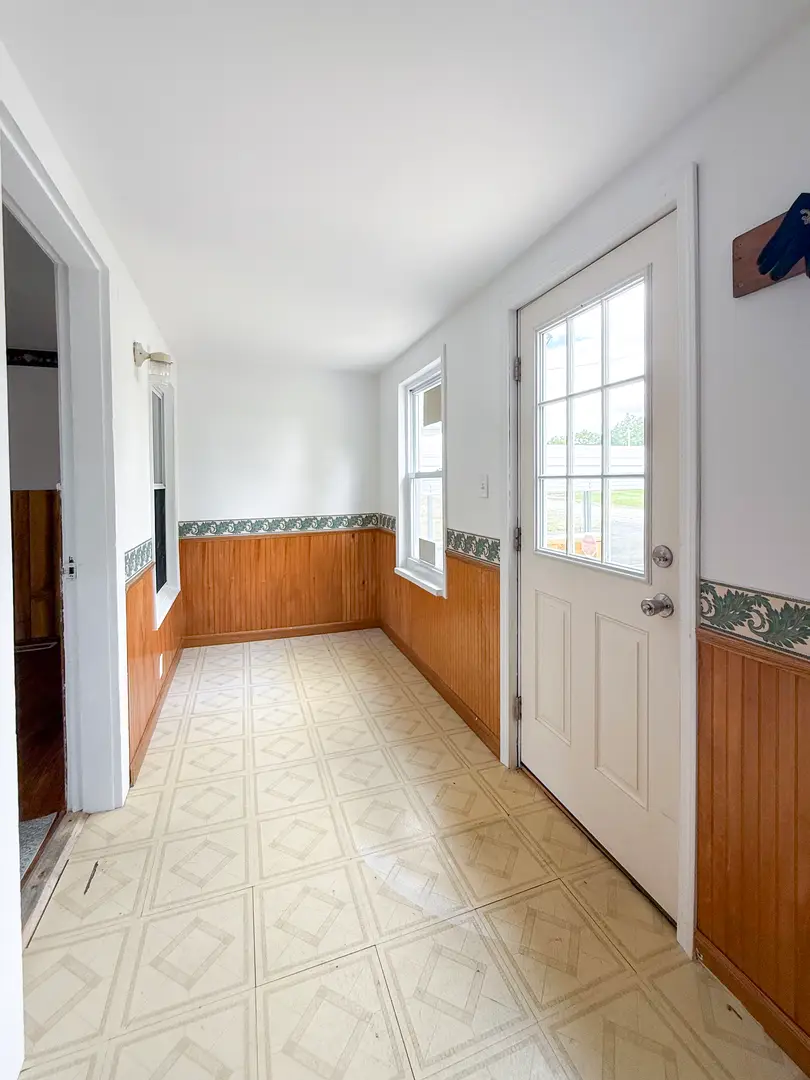 3580 Gifford Avenue, Armstrong, IL 61812 - #3