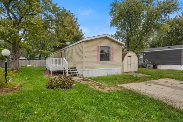 29 Pulaski Street, Mahomet, IL 61853