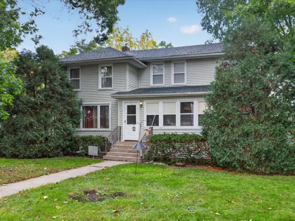 10912 N Woodstock Street, Huntley, IL 60142