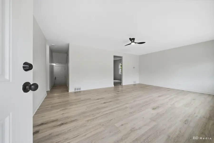 16445 Dobson Avenue, South Holland, IL 60473 - #3