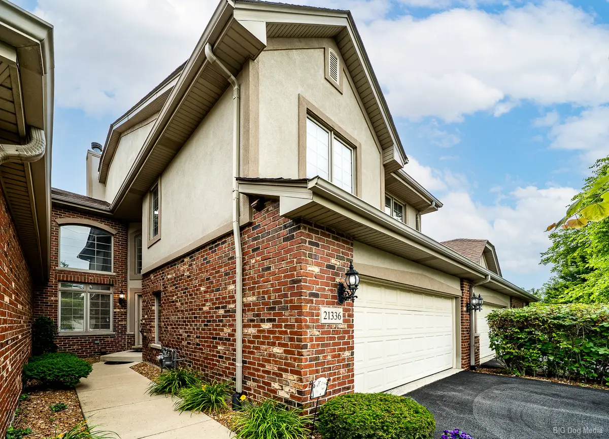 21336 Settlers Pond Drive, Frankfort, IL 60423 - #1