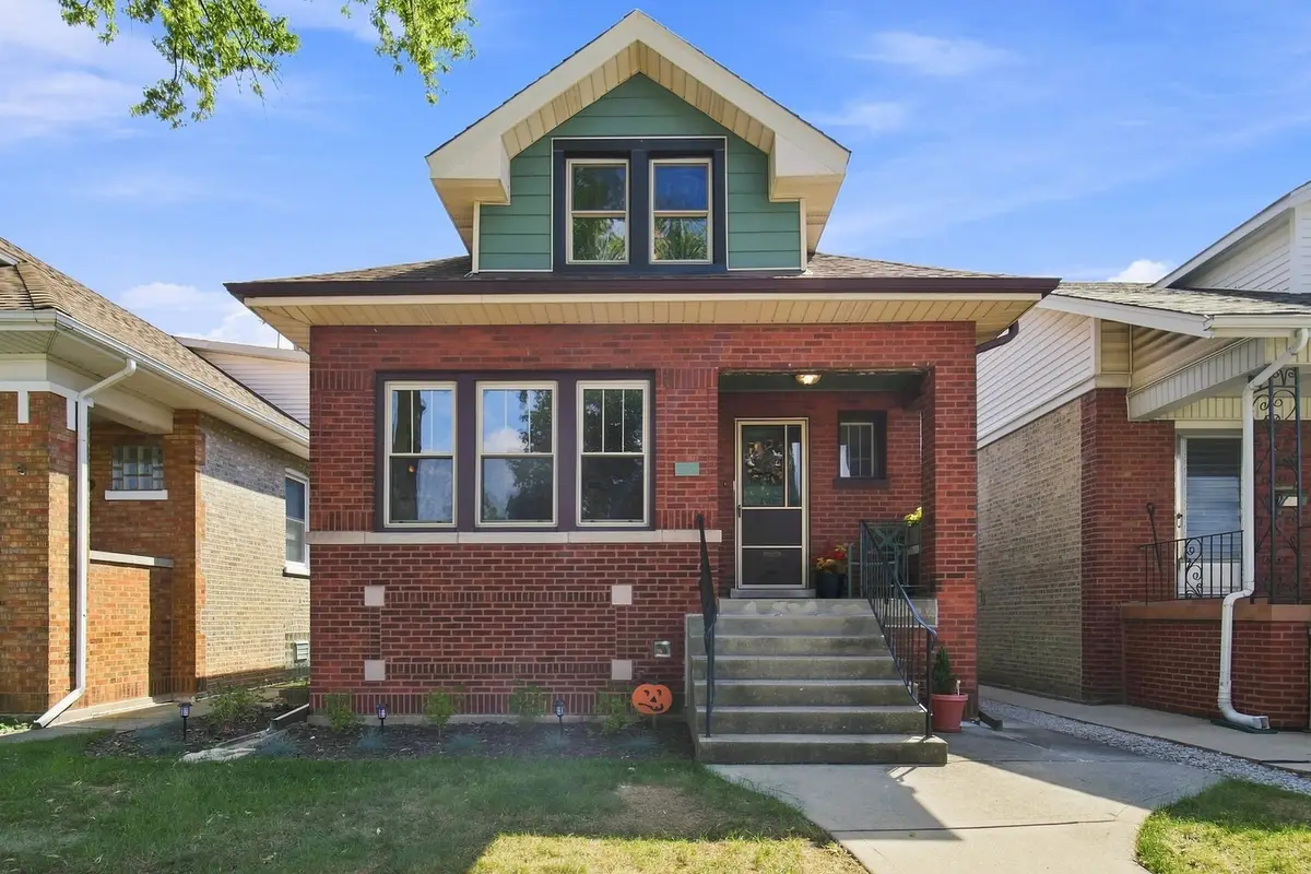 5941 W Waveland Avenue, Chicago, IL 60634 - #1