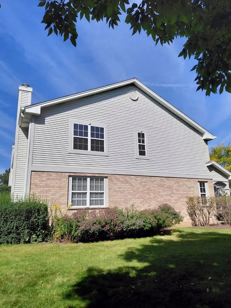 9411 Fountain Point Circle, Darien, IL 60561 - #3