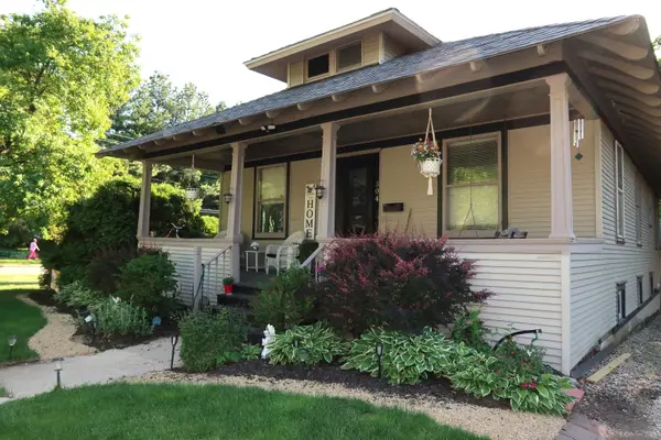 304 N Worth Avenue, Elgin, IL 60123
