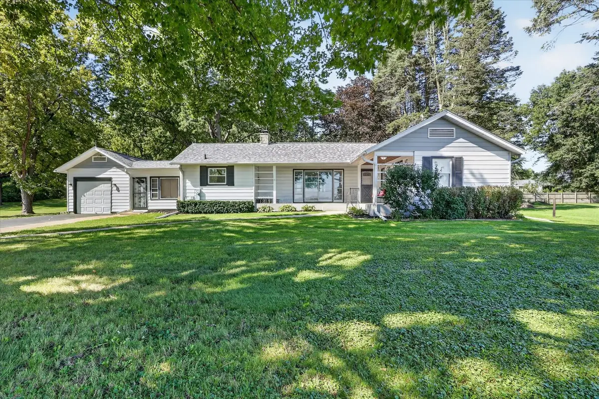 3225 S Weldon Road, Rockford, IL 61102 - #1