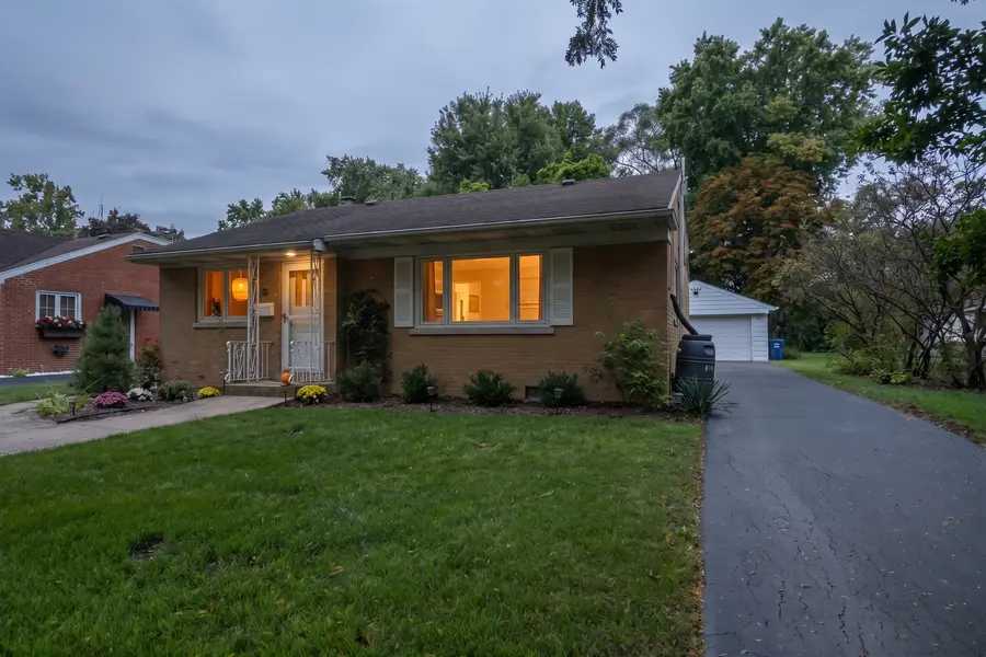 834 Beach Avenue, La Grange Park, IL 60526 - #2
