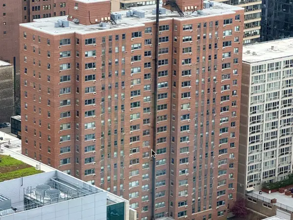2909 N Sheridan Road #409, Chicago, IL 60657