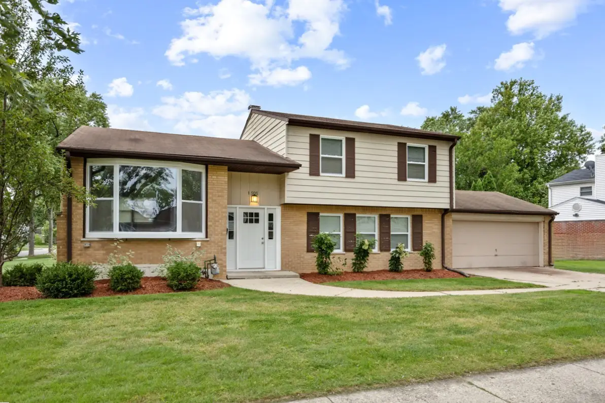 1505 E Michele Drive, Palatine, IL 60074 - #1