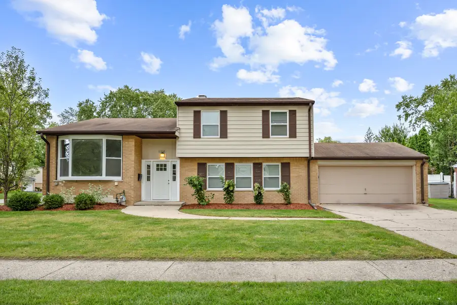 1505 E Michele Drive, Palatine, IL 60074 - #2