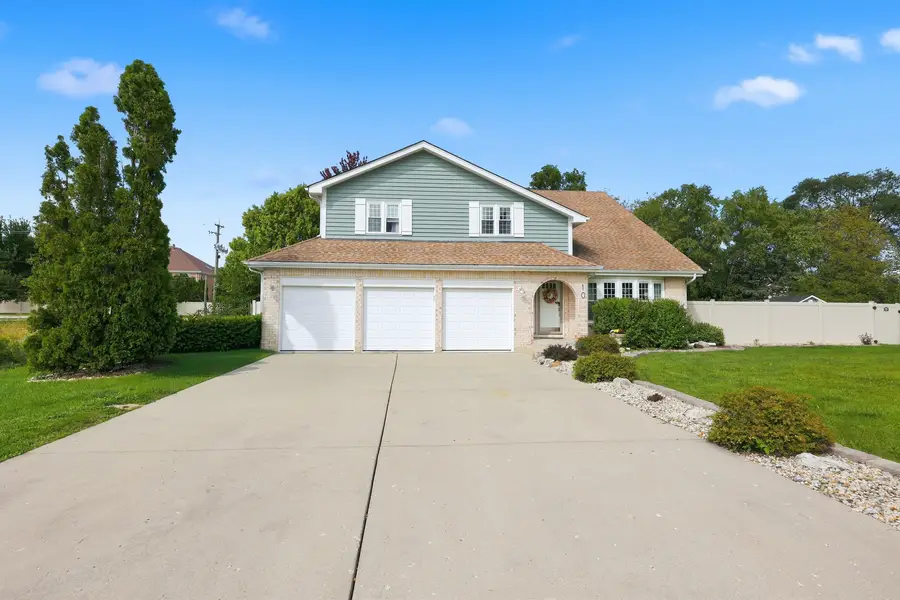 10 Americana Court, Roselle, IL 60172 - #2
