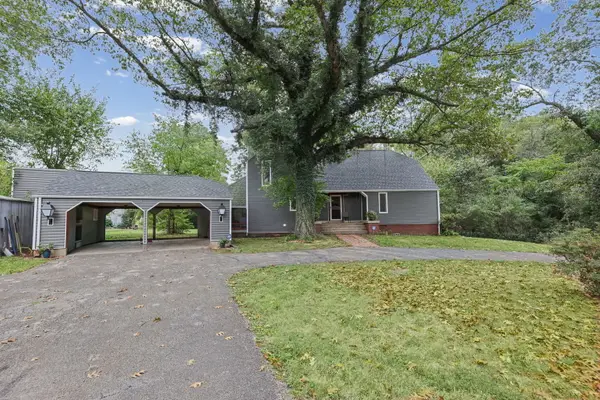 13505 E Dix Texico Road, Texico, IL 62889