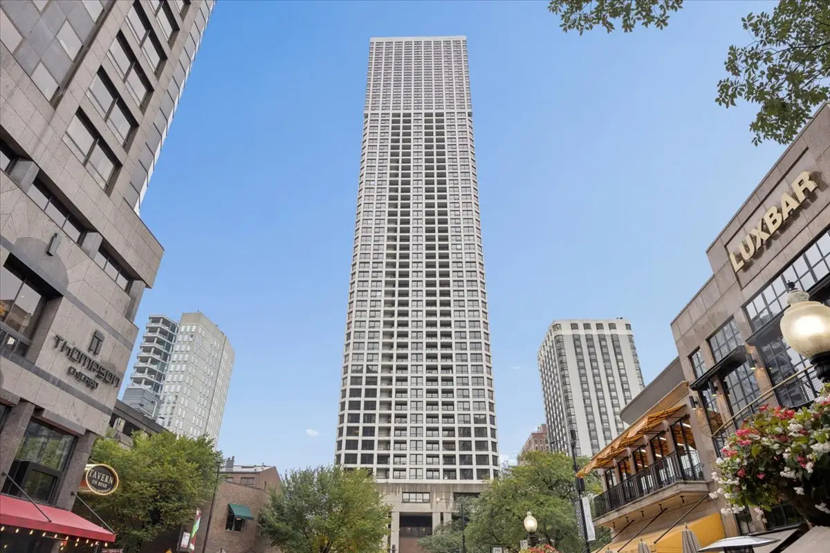 Address Withheld By Seller, Chicago, IL 60610 - #1