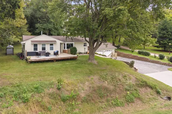 1210 N High Street, Port Byron, IL 61275